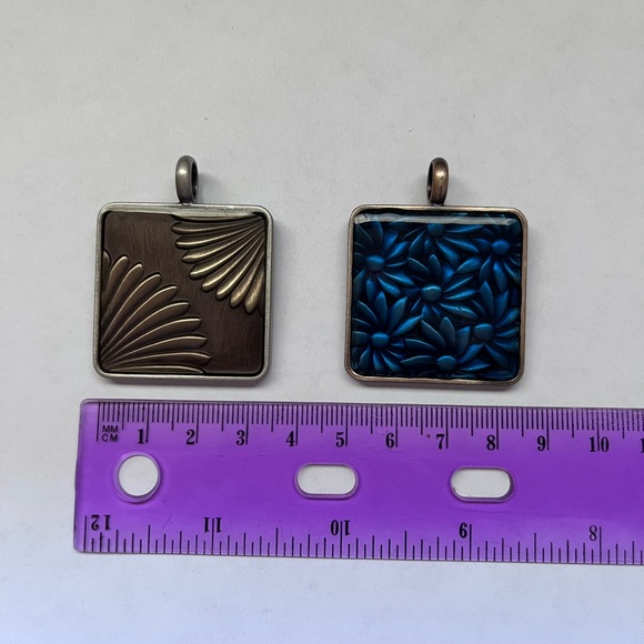 Necklace with two pendants - Picture 2 of 5